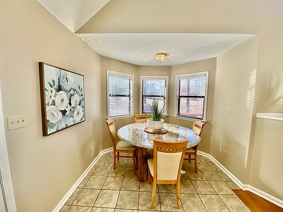 4th image of 100 Bryson Harbor Dr
