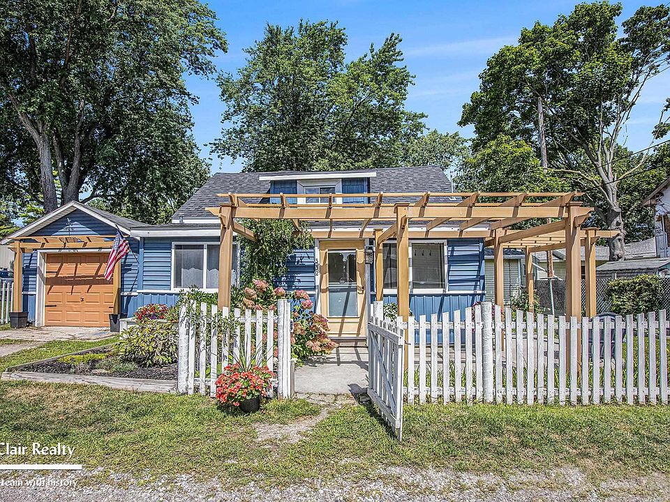1st image of 332 Martindale Ct