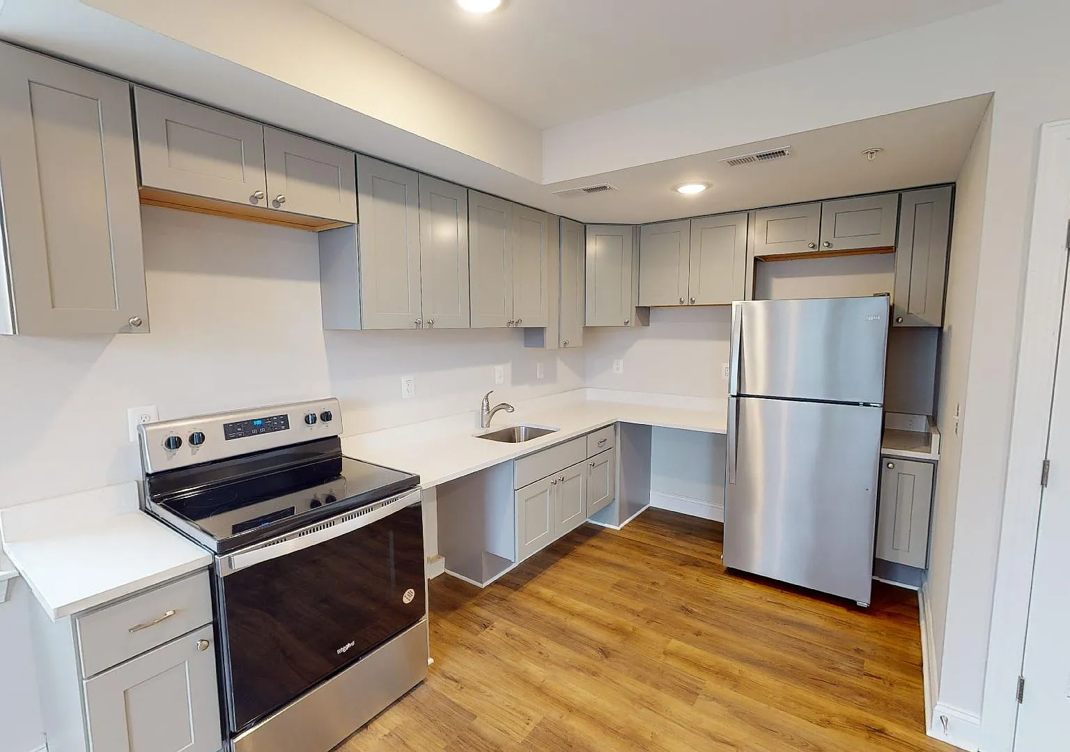 2 bed, $2,499 — Photo 3