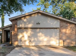 1909 Chelsea Ct, Rosenberg, TX 77471