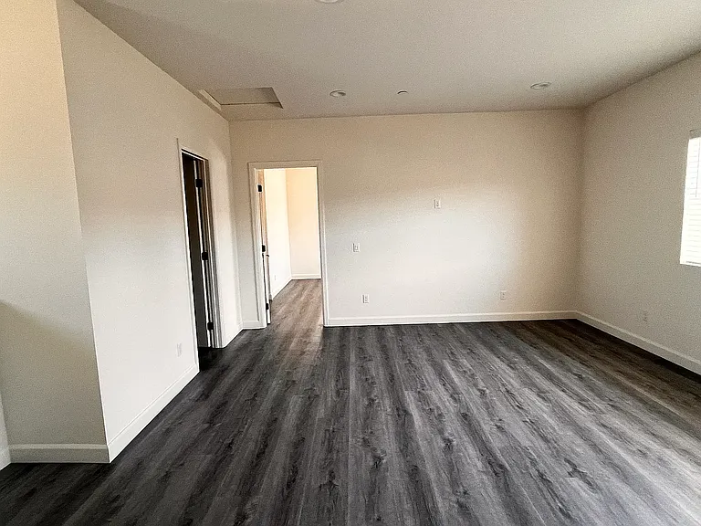 1356 Point Loma Pl — Photo 16