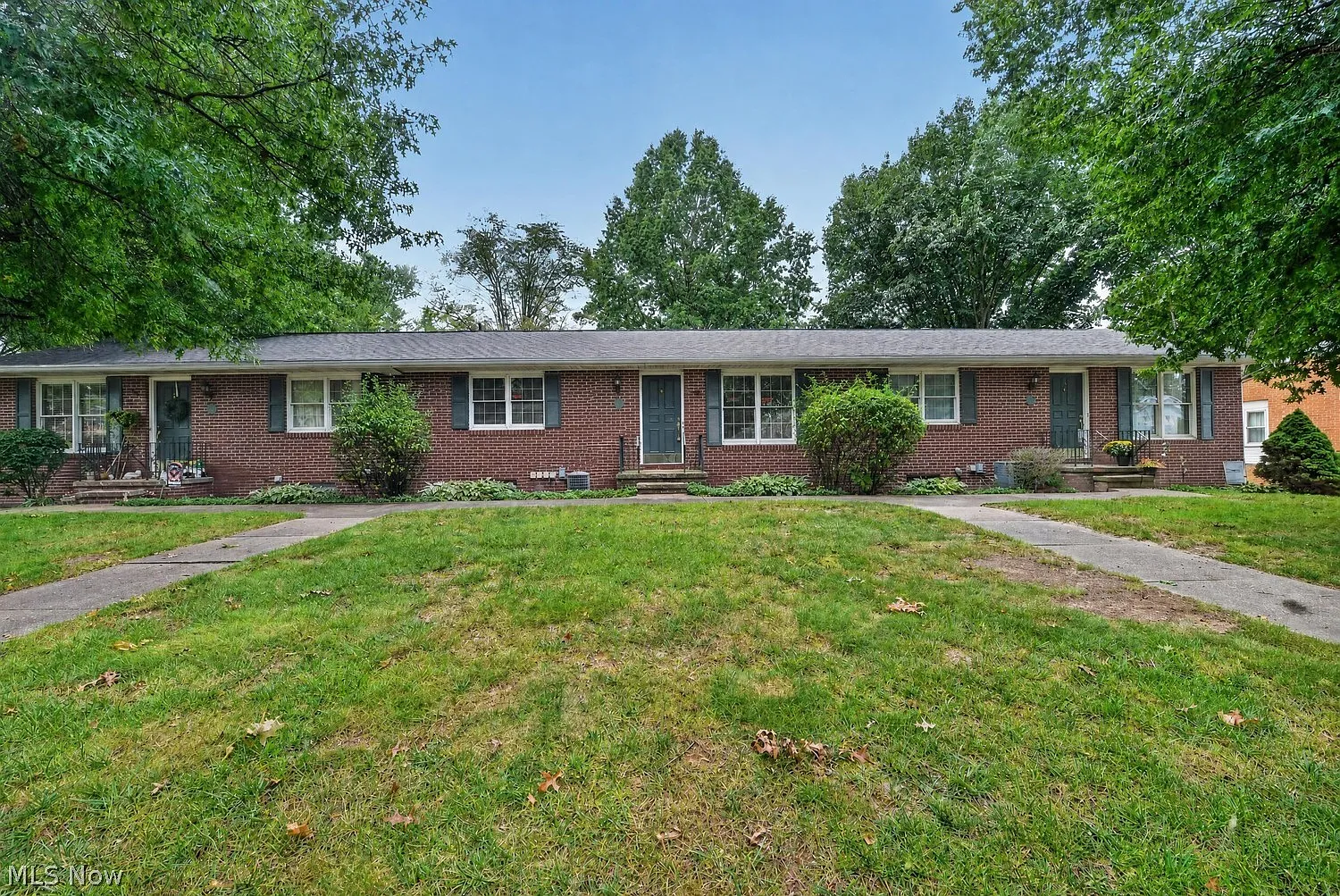 2 bed, 1.0 bath, 950 sqft, $1,200 — Photo 1