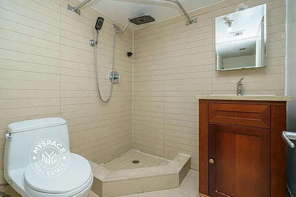 Rented by MySpaceNYC | media 11