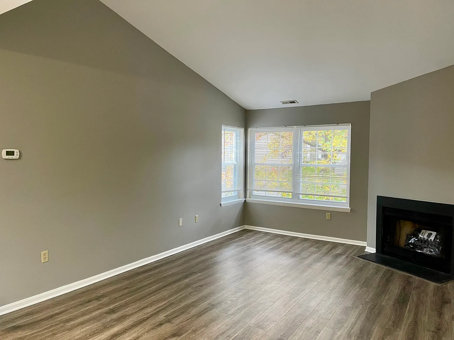 1 bed, 666 sqft, $1,575 — Photo 2