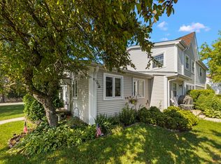 258 Inverrary Ln, Deerfield, IL 60015