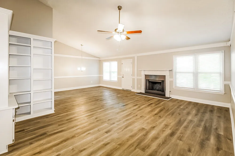 3 bed, 2.0 bath, 1536 sqft, $1,980 — Photo 4