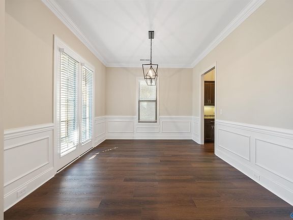 5th image of 53 Summerlyn Way