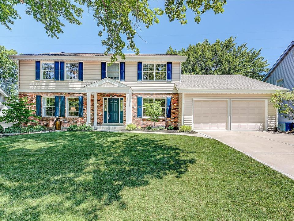 1st image of 15721 Meadowbrook Way Dr