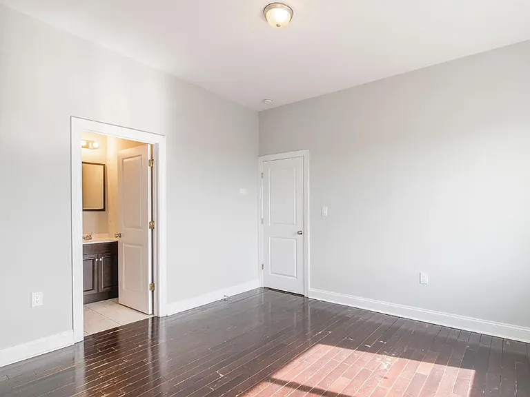 1707 Master Street — Photo 23