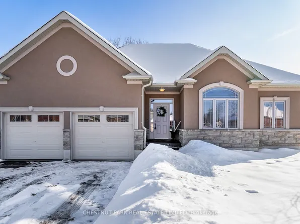 15 Patchell Ct, Springwater, ON L0L 1P0