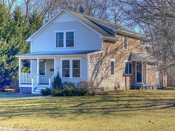 73 Lincoln Ave, Barrington, RI 02806