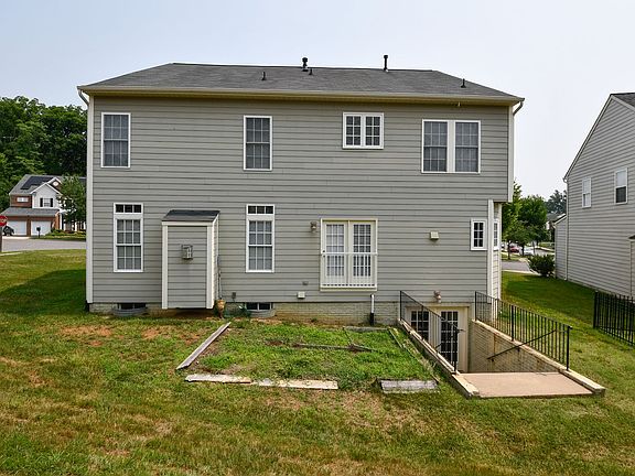 5th image of 1203 Preserve Ln