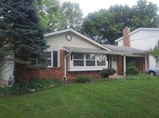 2292 Hill House Rd, Chesterfield, MO 63017