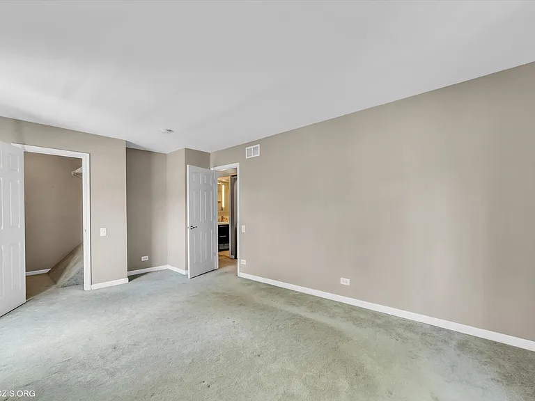 436 Yorktown Ct #436 — Photo 13