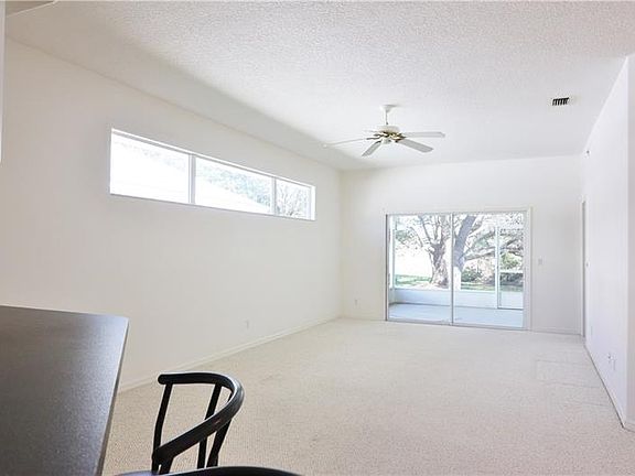 3rd image of 21844 Royal St Georges Ln