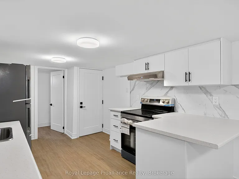171 Hazlitt St #6 — Photo 5