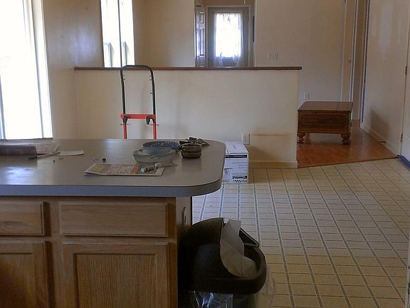 4th image of 118 Geissinger Ave