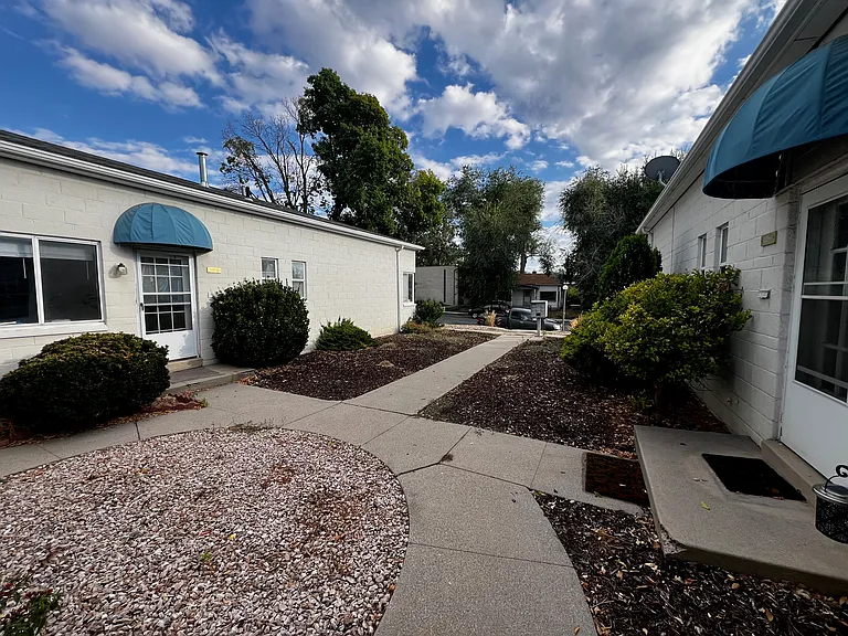 1131 E Ramona Ave — Photo 32