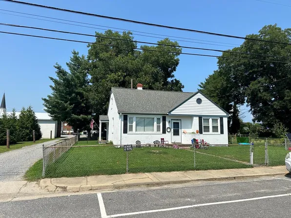 47 Belle Ville Ln, Warsaw, VA 22572