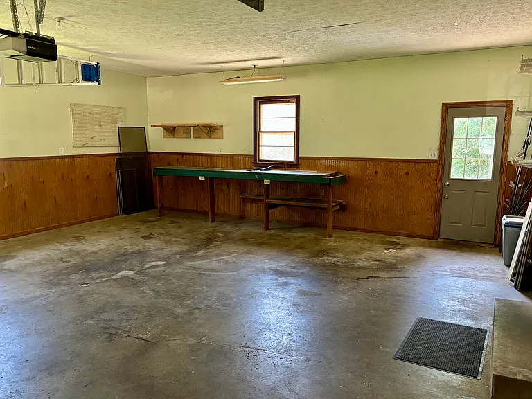 1534 Jones Ave — Photo 27