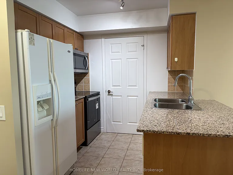 83 Borough Dr #814 — Photo 8