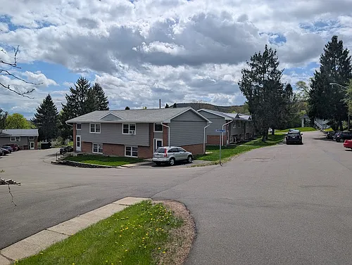 Mountain Ridge Townhouses Photo 1