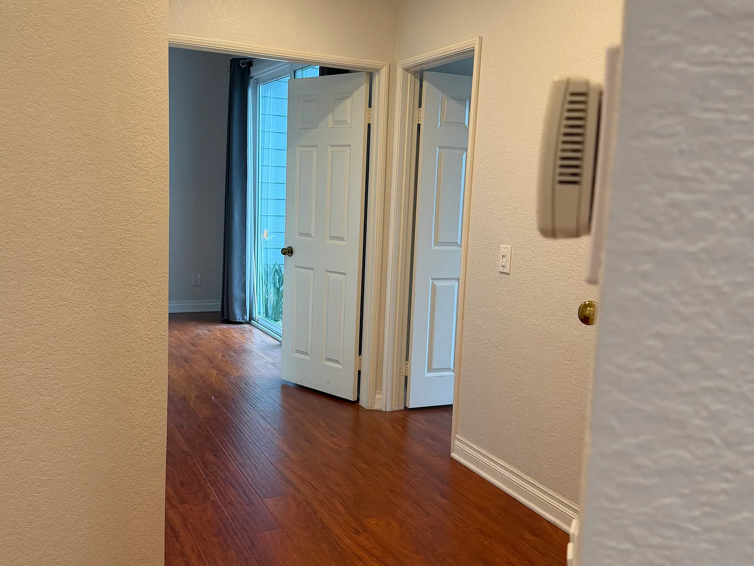 2 bed, 1292 sqft, $4,200 — Photo 2