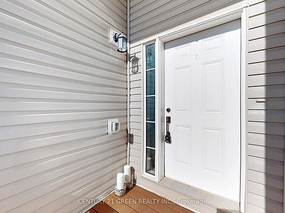 2nd image of 1 Chisholm St #D