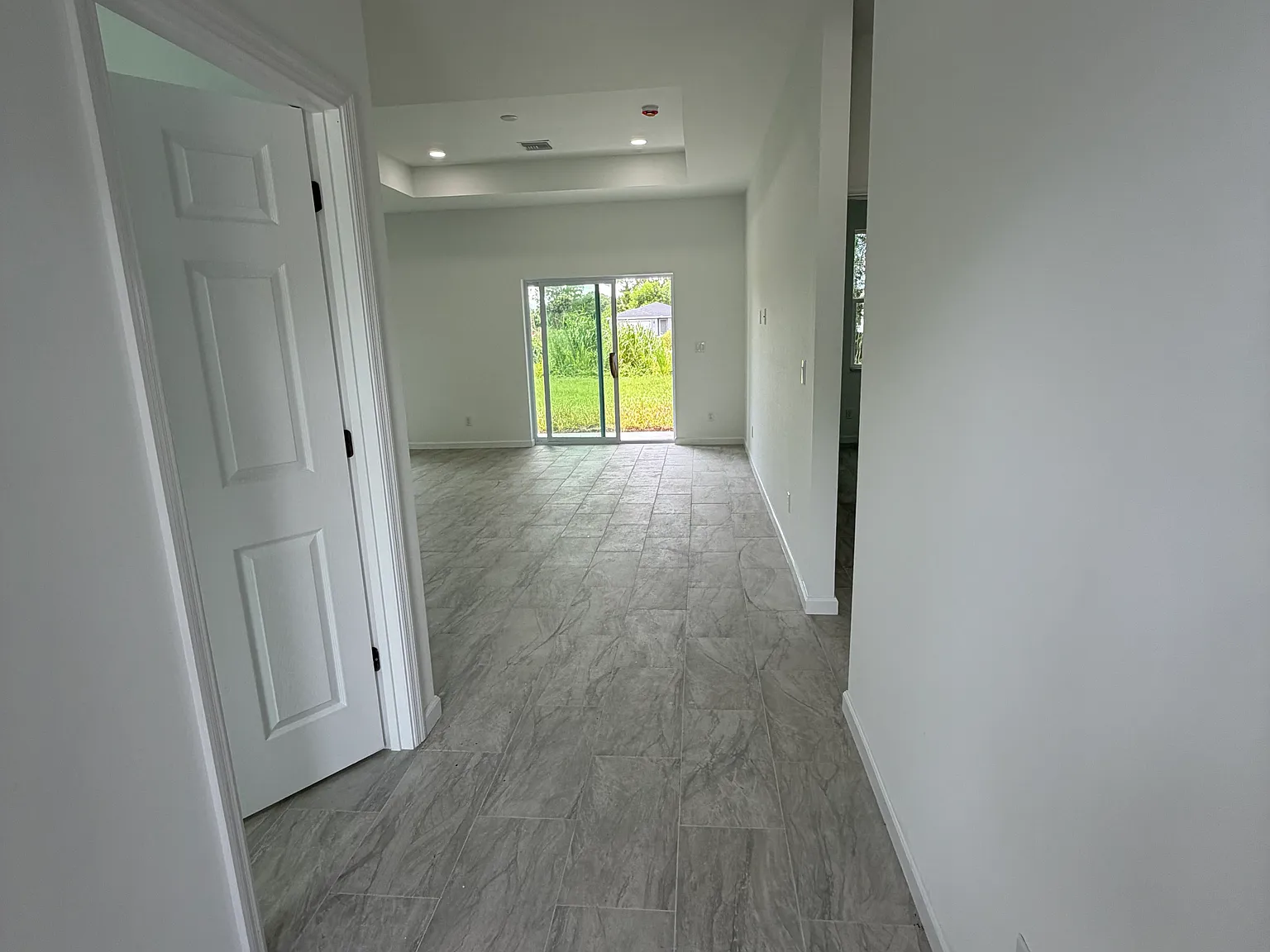 4 bed, 1920 sqft, $2,000 — Photo 4