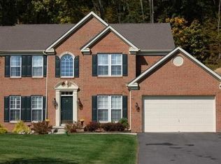 30 Primrose Ln, Sparta, NJ 07871