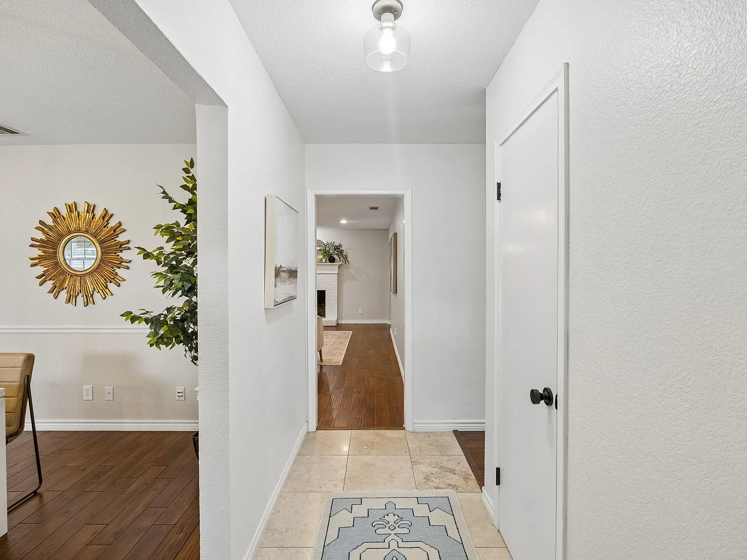 4 bed, 3.0 bath, 2116 sqft, $3,250 — Photo 3