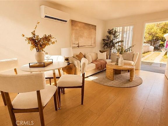 5th image of 3959 Halldale Ave