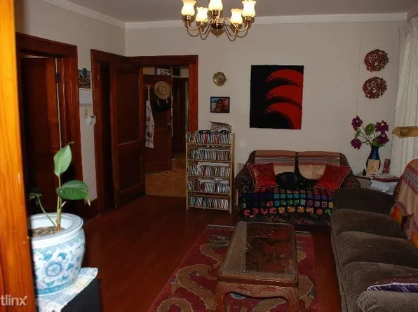 529 Elizabeth St, Ann Arbor, MI 48104