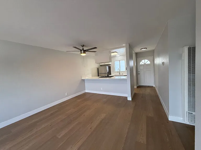 755 Gaviota Ave — Photo 15