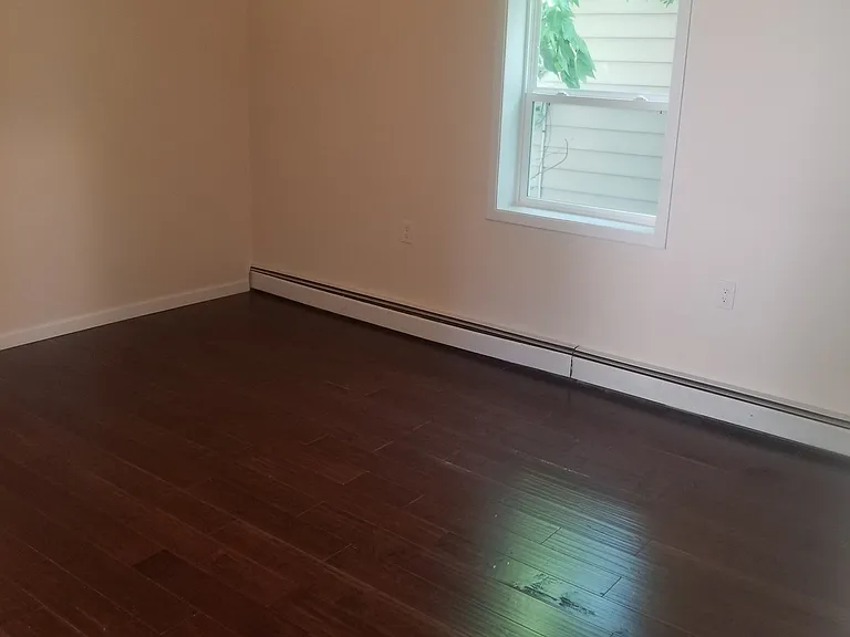 2414 Norwood Ave #3 — Photo 2