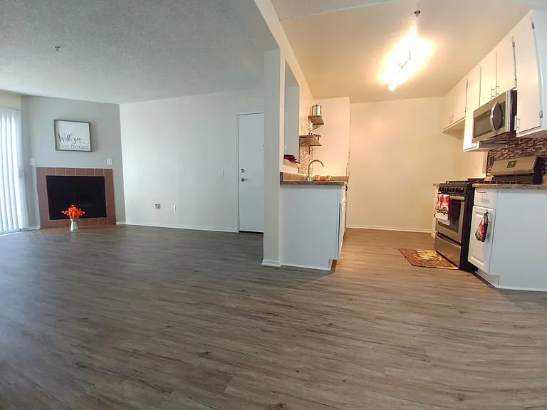 Sunset Ridge — Photo 19