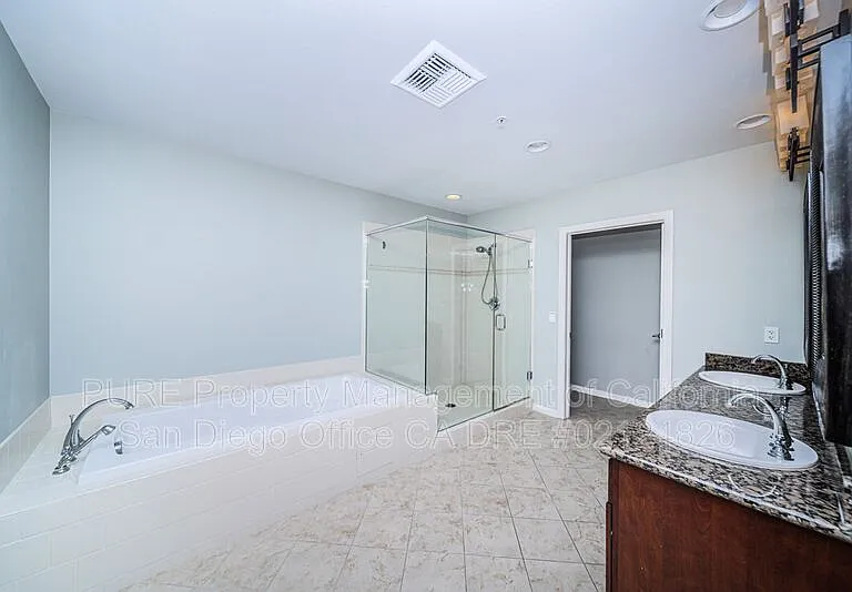 301 Mission Ave #405 — Photo 24