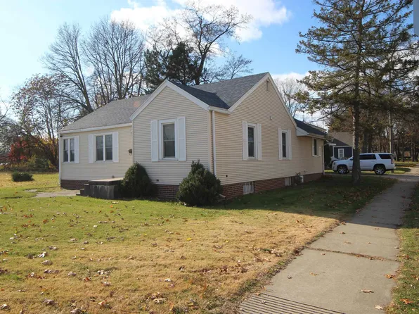 1925 N Main St, Mishawaka, IN 46545