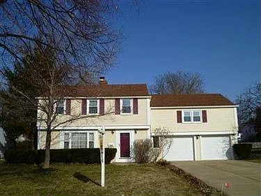 3907 Linden Rd photo 1