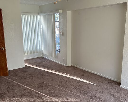 3rd image of 616 Aerick St
