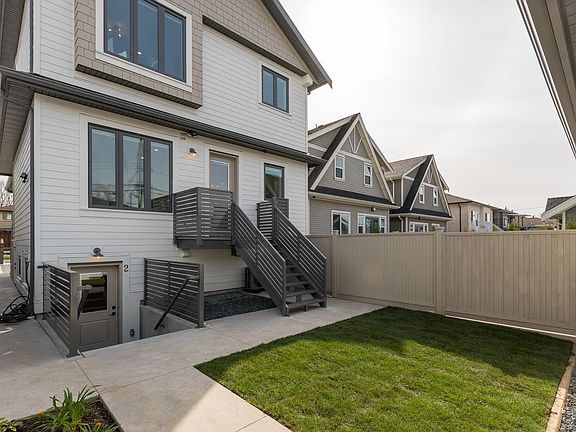 4th image of 2263 E 35th Ave #2