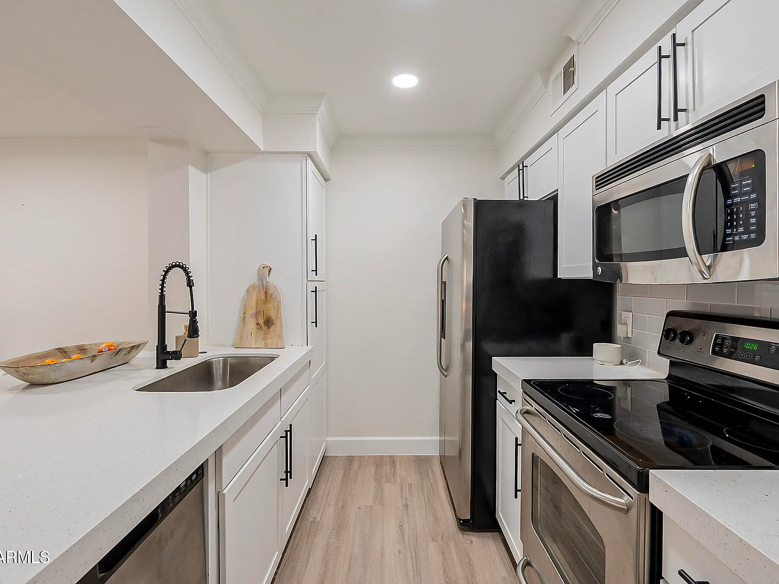 2 bed, 2.0 bath, 1006 sqft, $1,695 — Photo 4