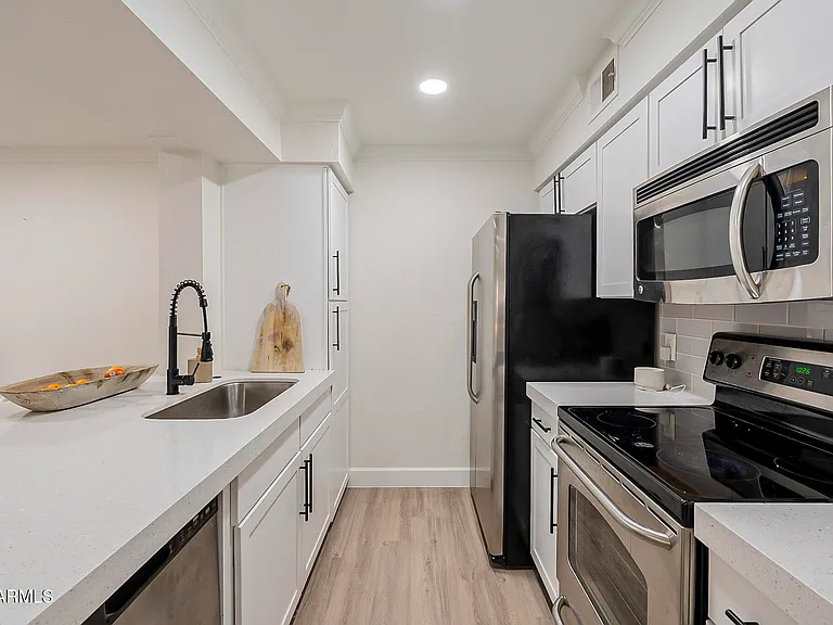2025 E Campbell Ave #265 — Photo 4