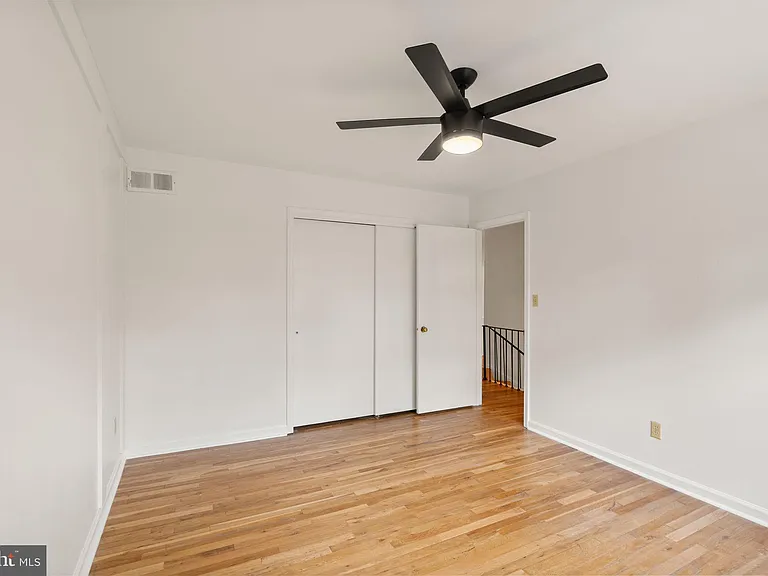 8330 Wickham Rd — Photo 27