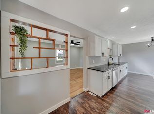 6330 Kearney Ave, Lincoln, NE 68507