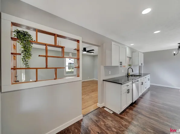 6330 Kearney Ave, Lincoln, NE 68507