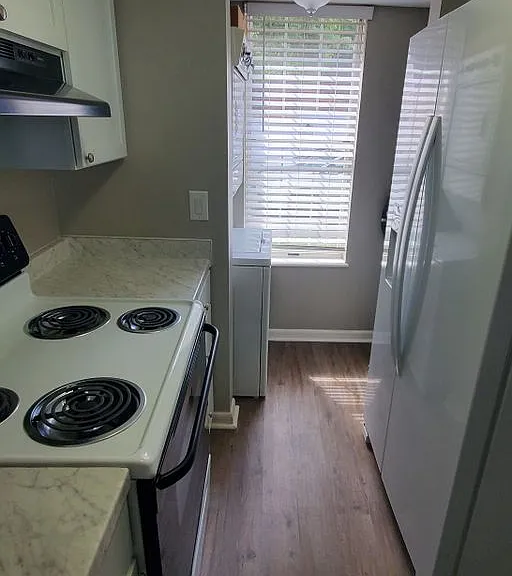18 Somerset Pkwy — Photo 8