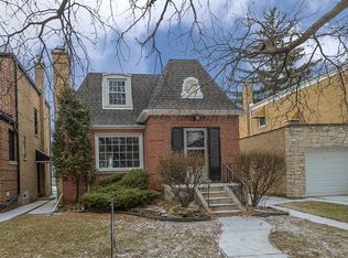 5924 N Drake Ave, Chicago, IL 60659