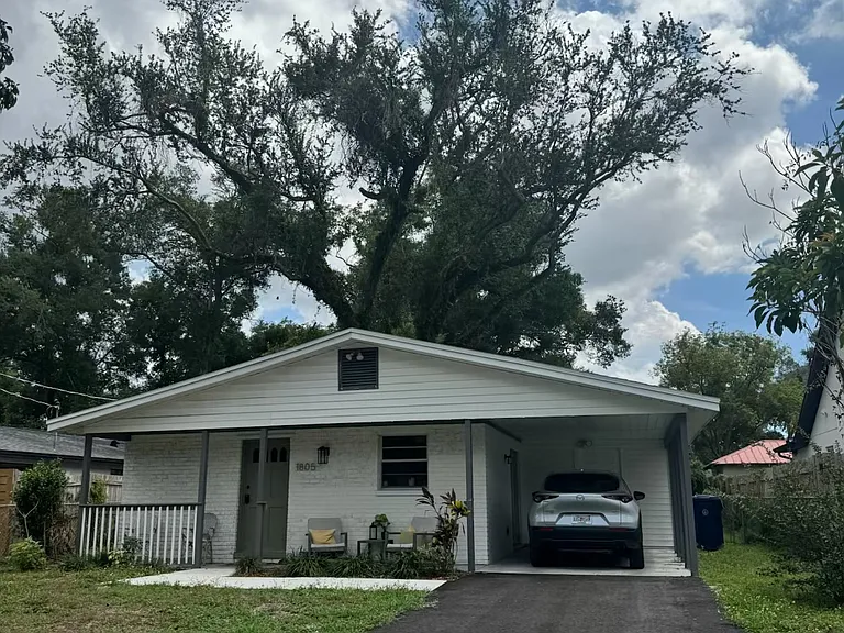 1805 E Knollwood St — Photo 21