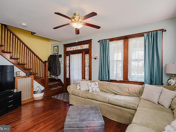 5th image of 524 Elmwood Rd